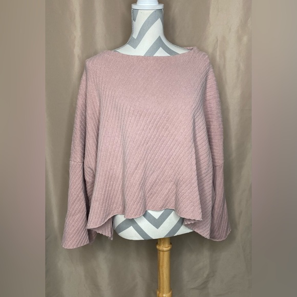 Free People Small Pink Oversized Sweater - Picture 3 of 8